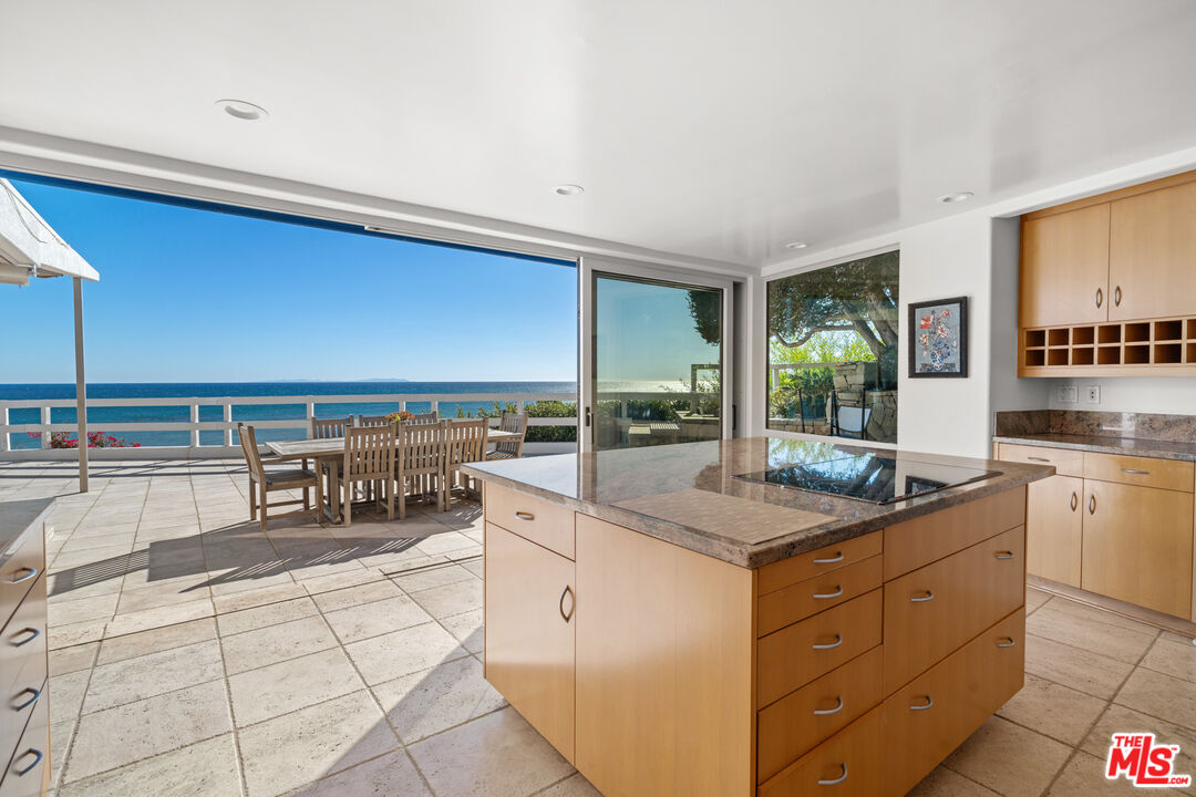 Malibu, CA, 90265