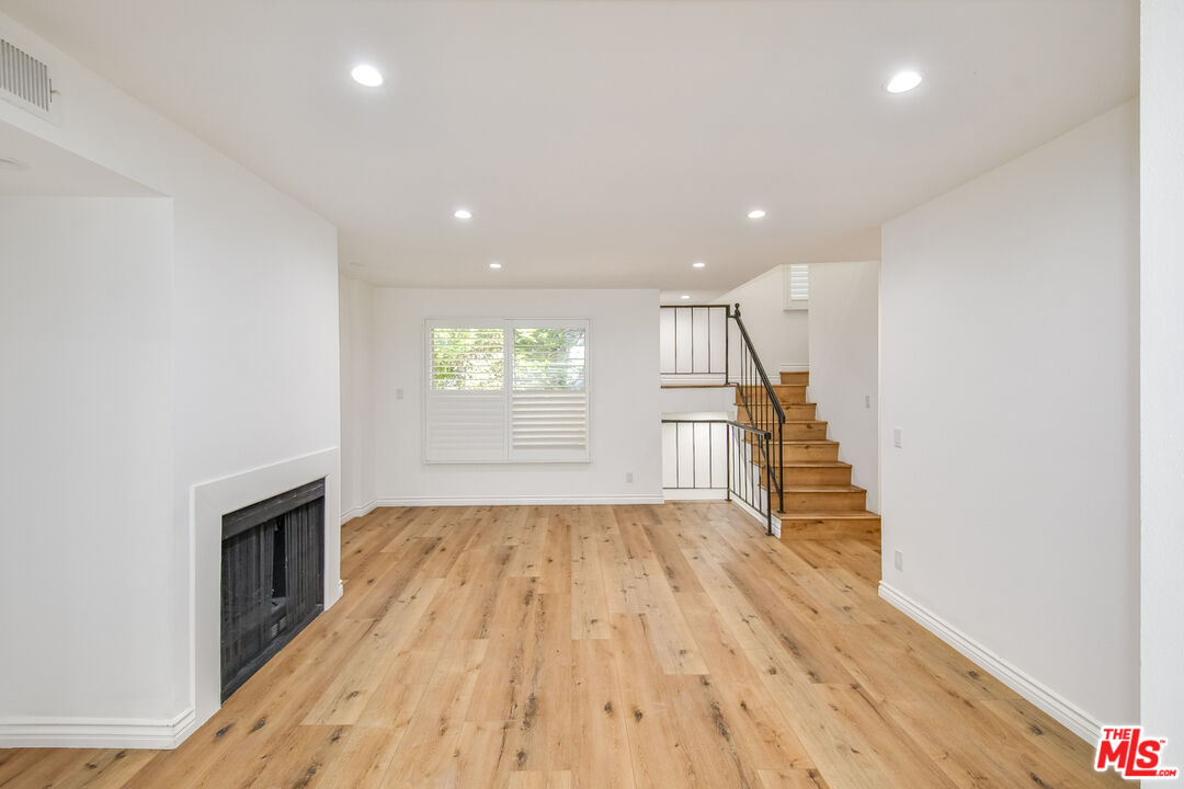 1114 Magnolia St Unit: D