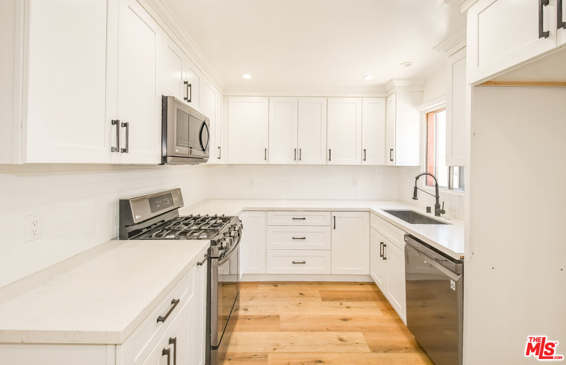 1114 Magnolia St Unit: D