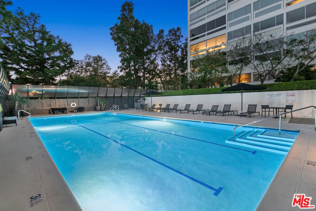 2222 Avenue Of The Stars Unit: 801E