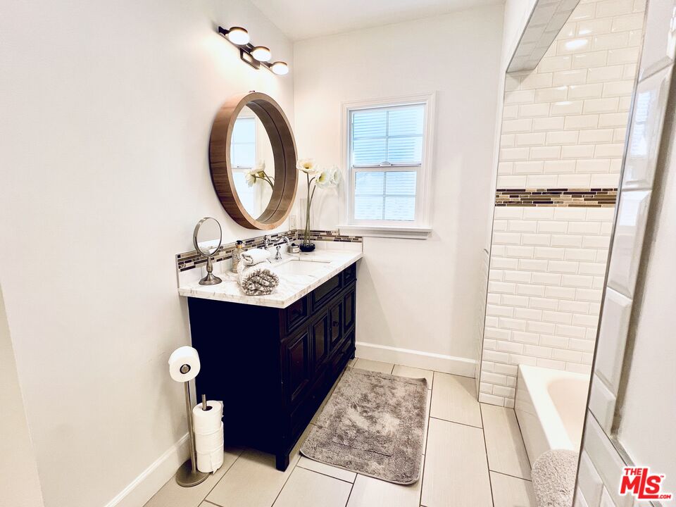 12417 Laurel Terrace Dr