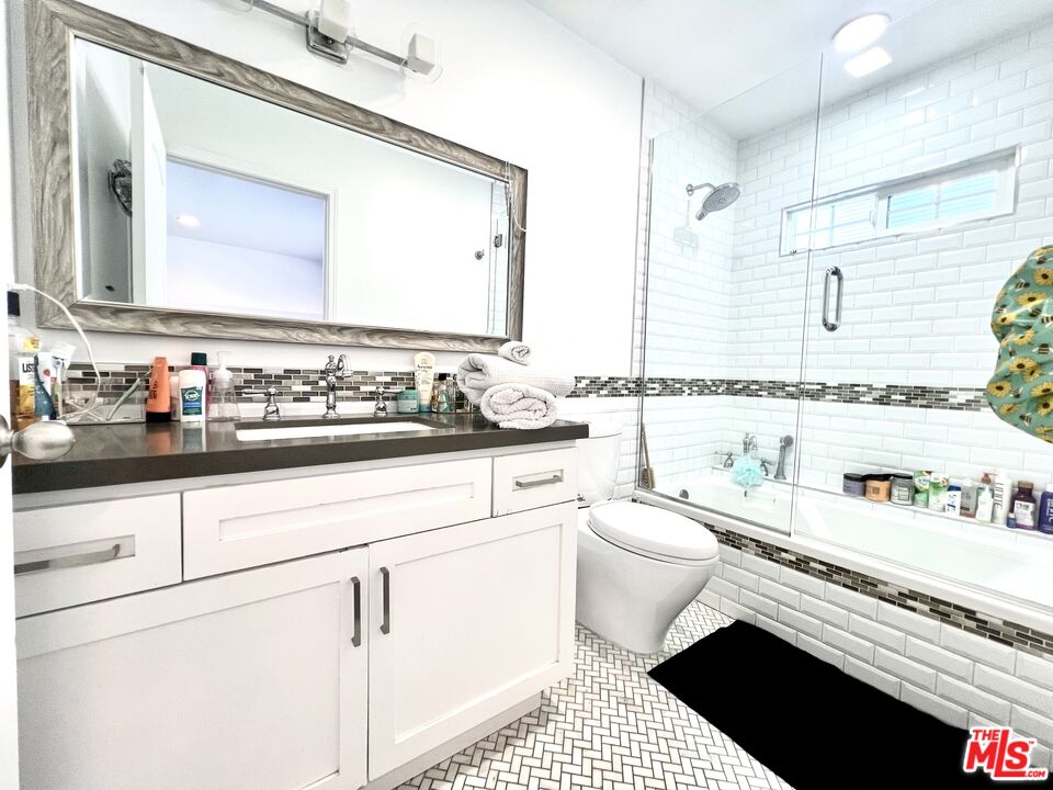 12417 Laurel Terrace Dr