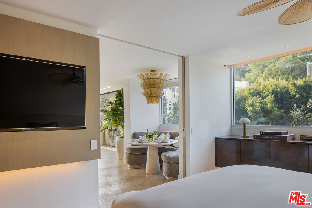 West Hollywood, CA, 90069