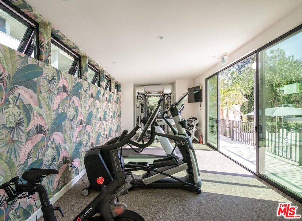 West Hollywood, CA, 90069