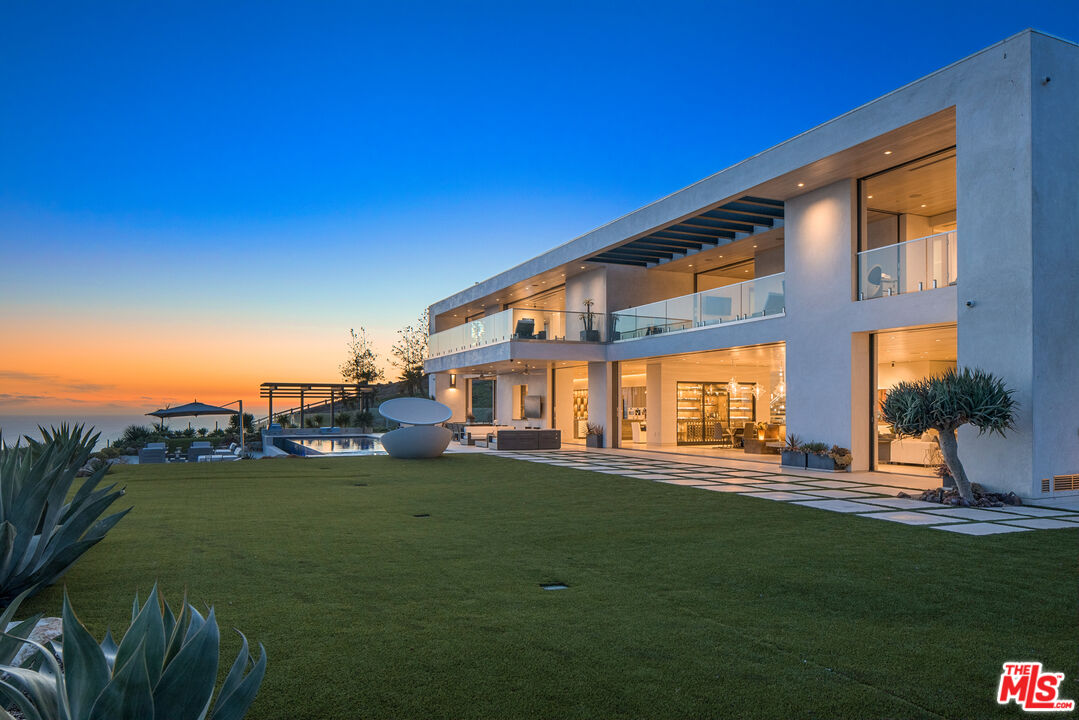 Malibu, CA, 90265