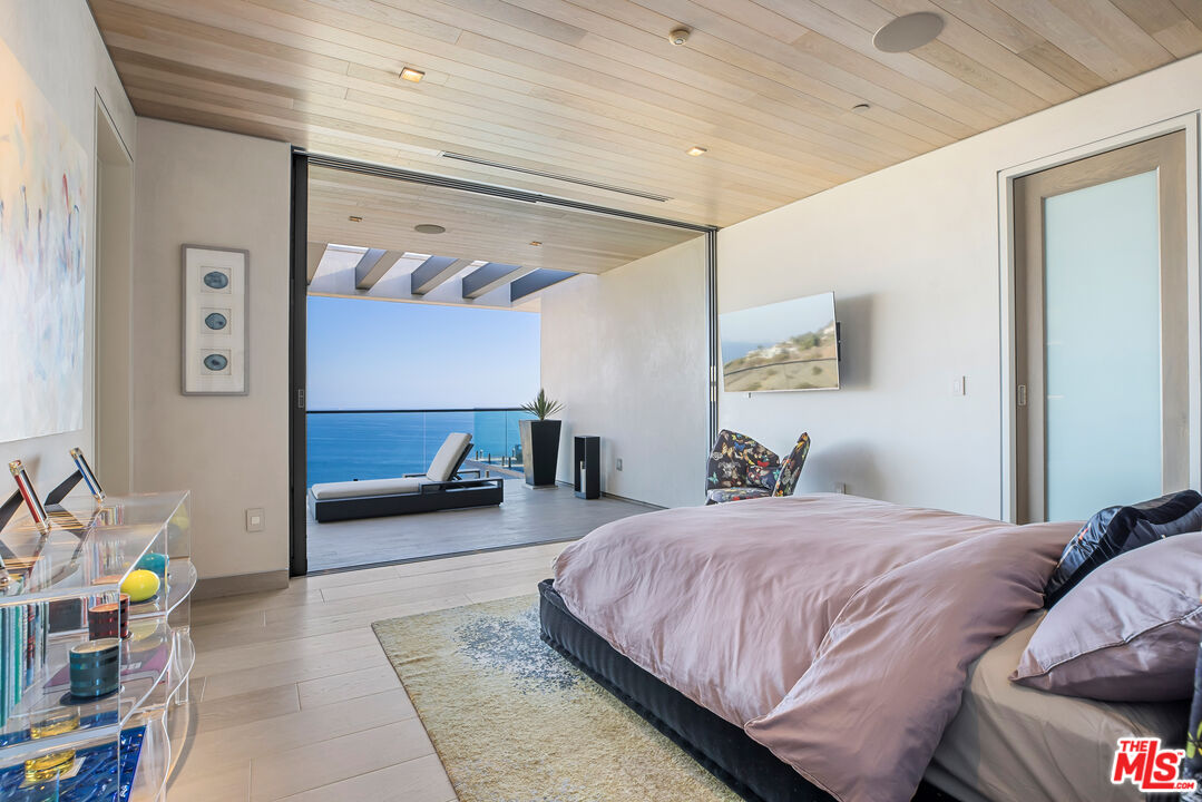 Malibu, CA, 90265