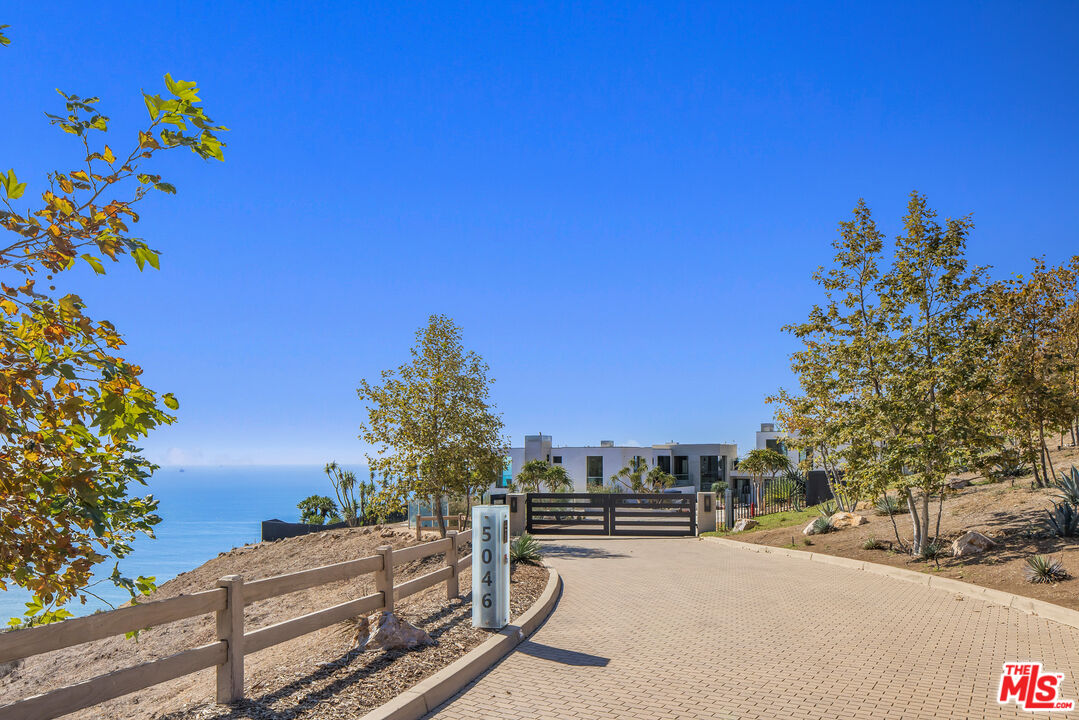 Malibu, CA, 90265