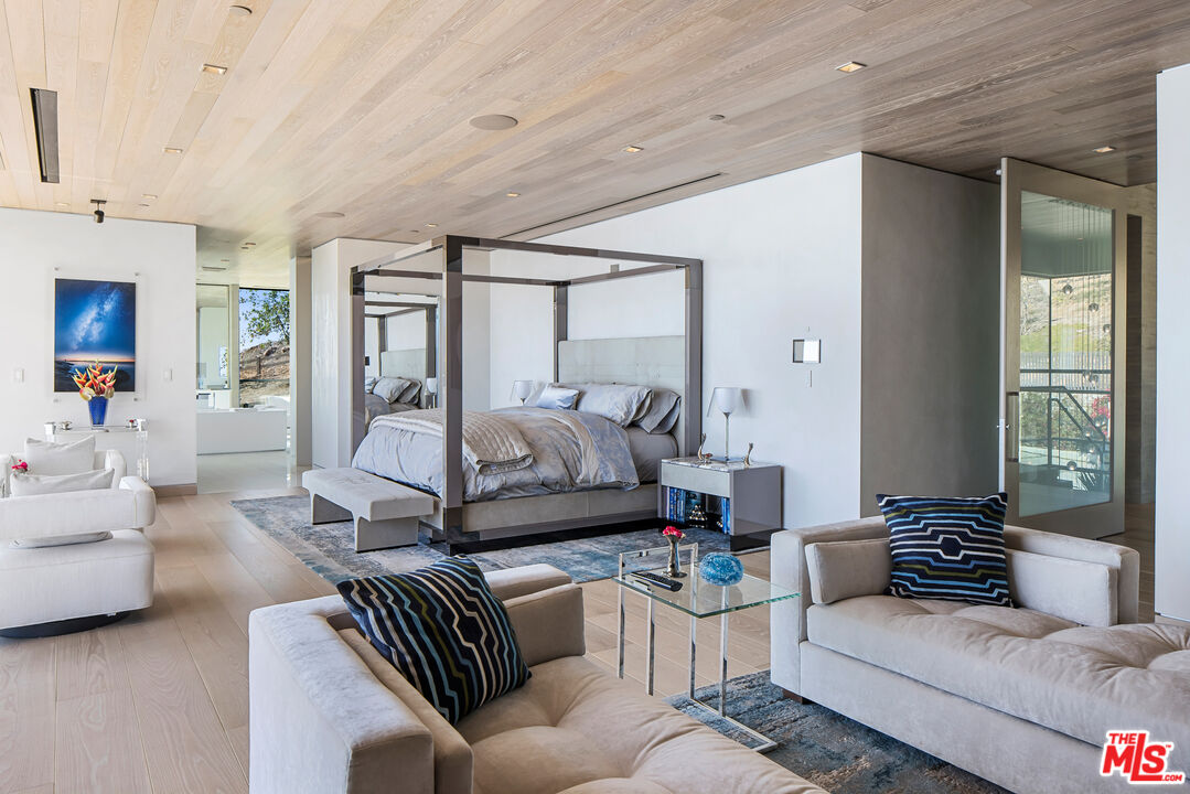 Malibu, CA, 90265