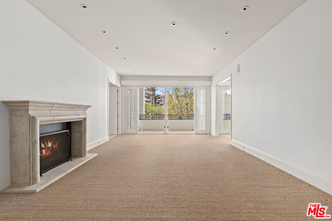 10104 Empyrean Way Unit: 201