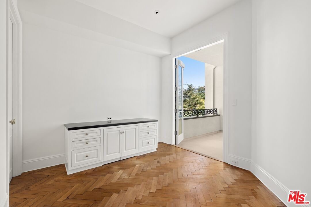 10104 Empyrean Way Unit: 201