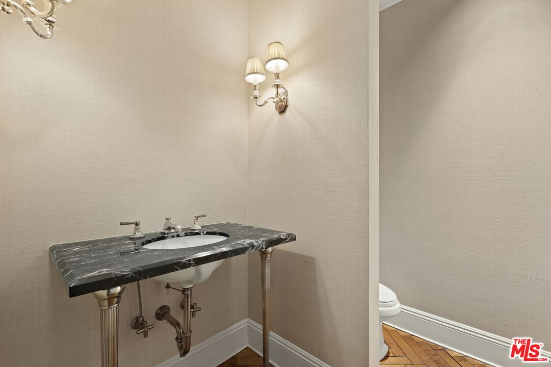 10104 Empyrean Way Unit: 201