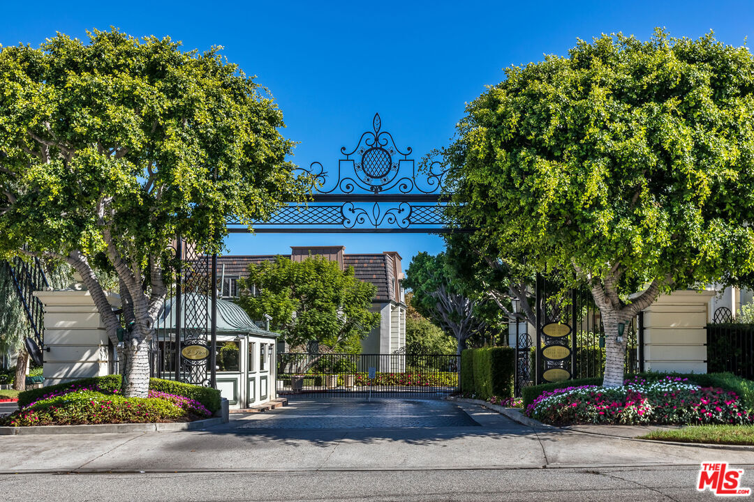 10104 Empyrean Way Unit: 201