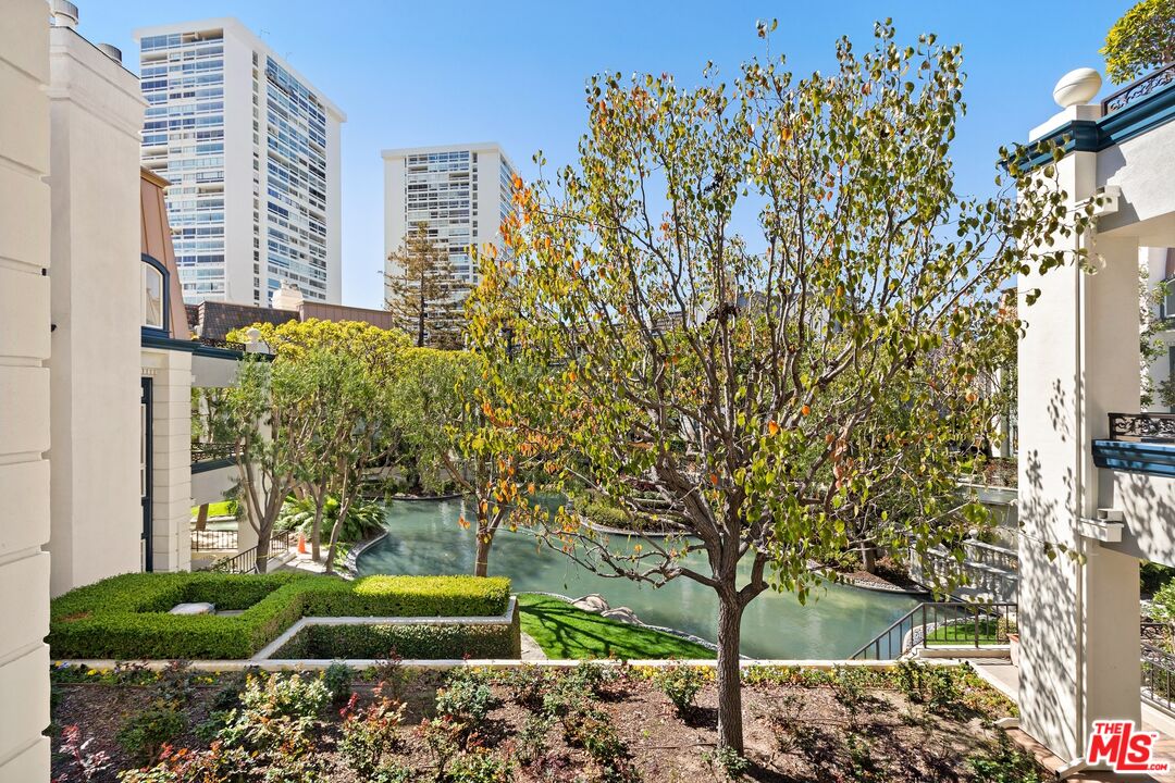 10104 Empyrean Way Unit: 201