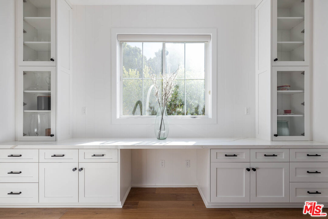 Pacific Palisades, CA, 90272