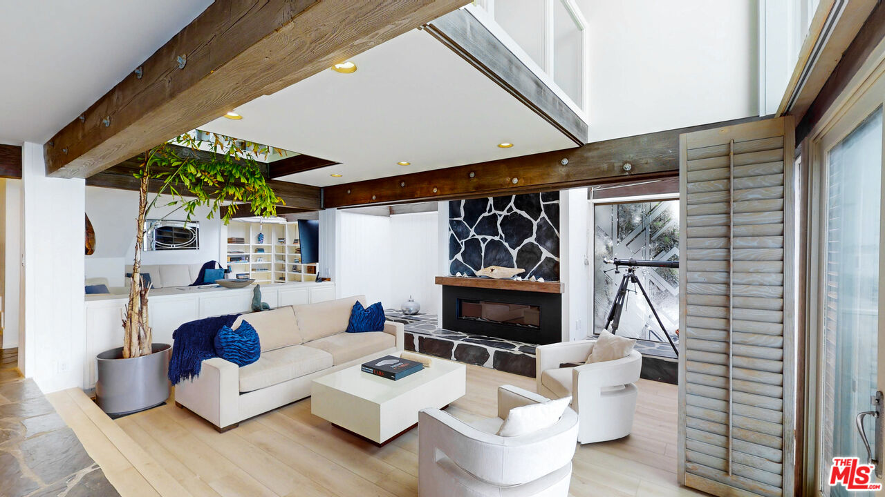 Malibu, CA, 90265