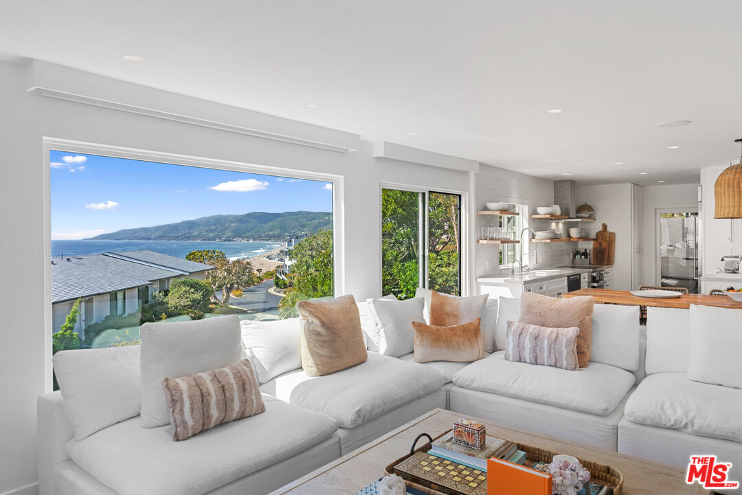 Malibu, CA, 90265