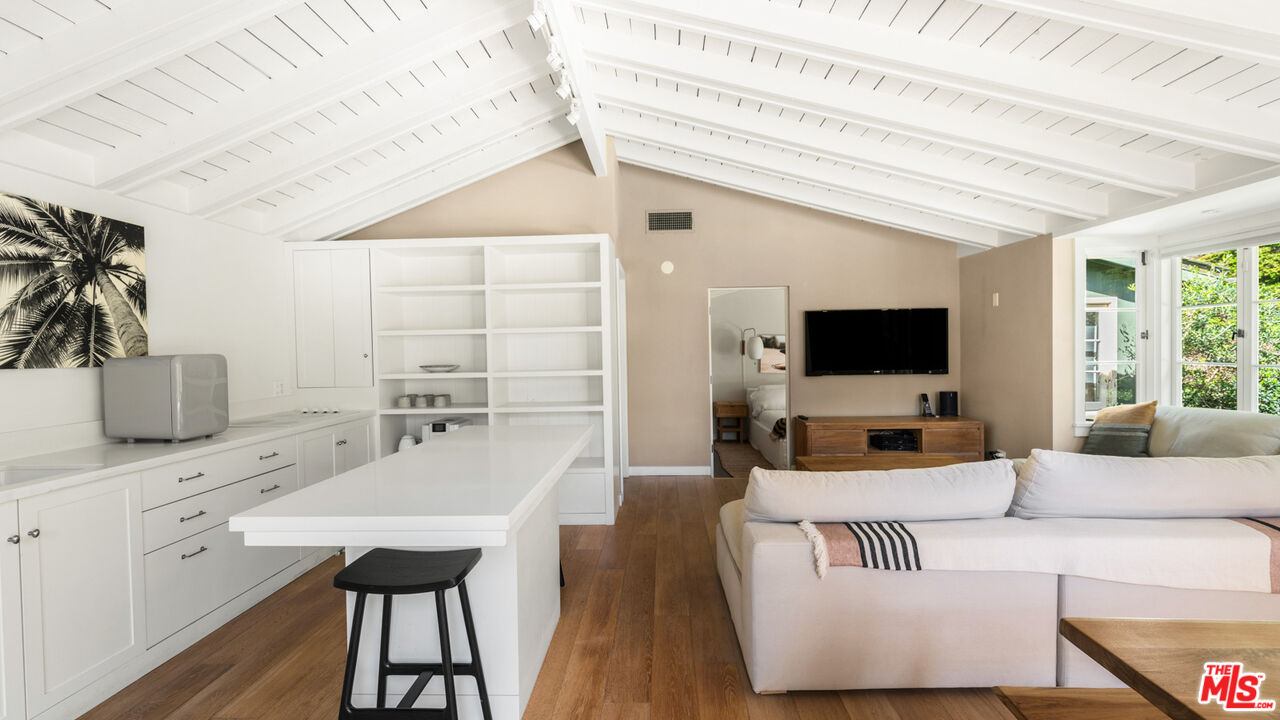 23736 Malibu Colony Rd