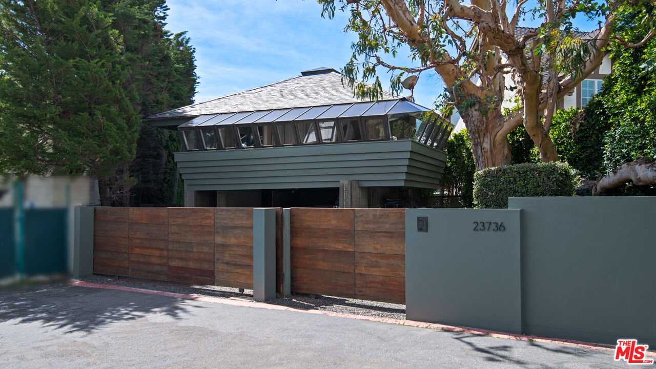 23736 Malibu Colony Rd