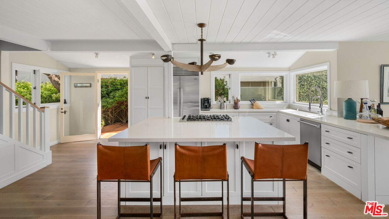 23736 Malibu Colony Rd