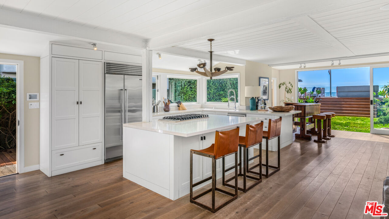 23736 Malibu Colony Rd