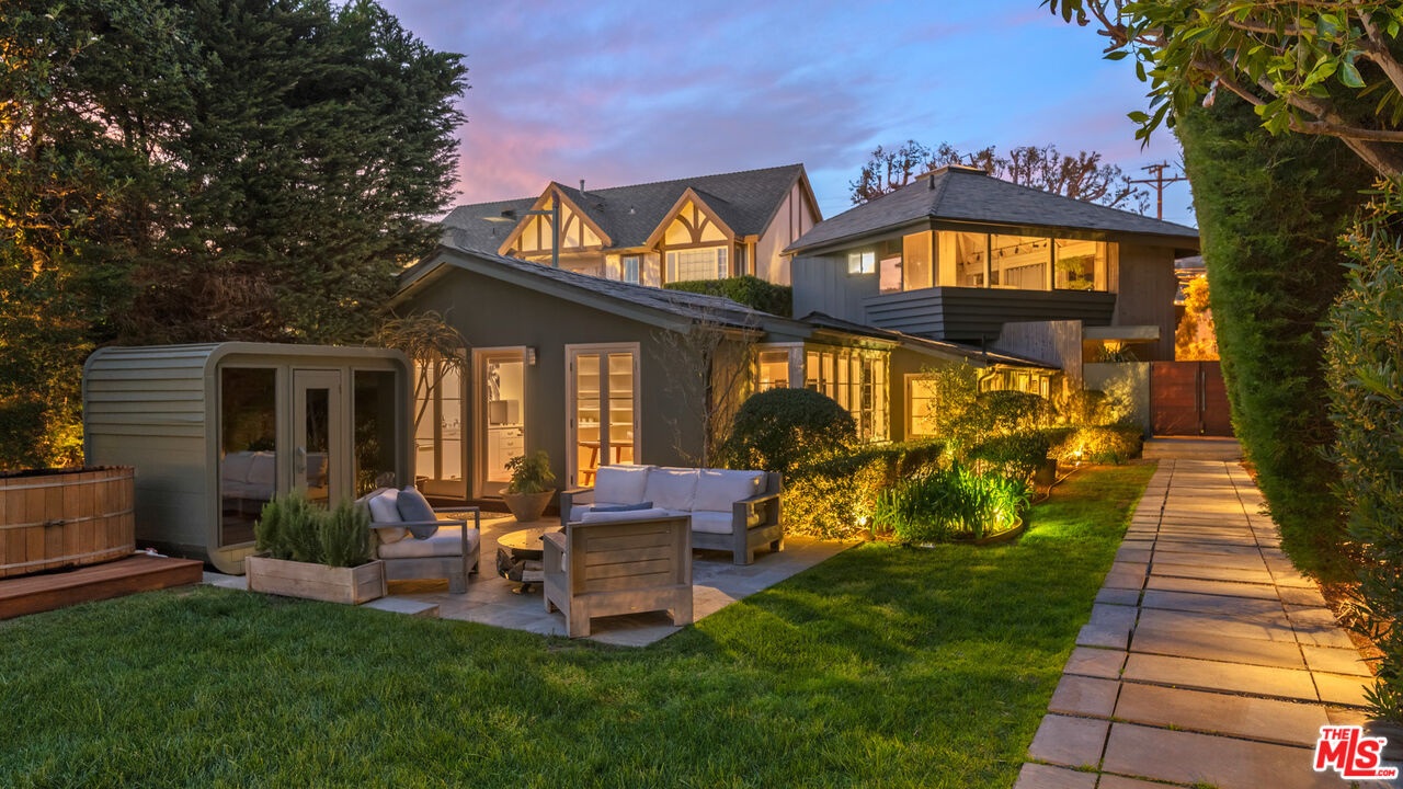 23736 Malibu Colony Rd