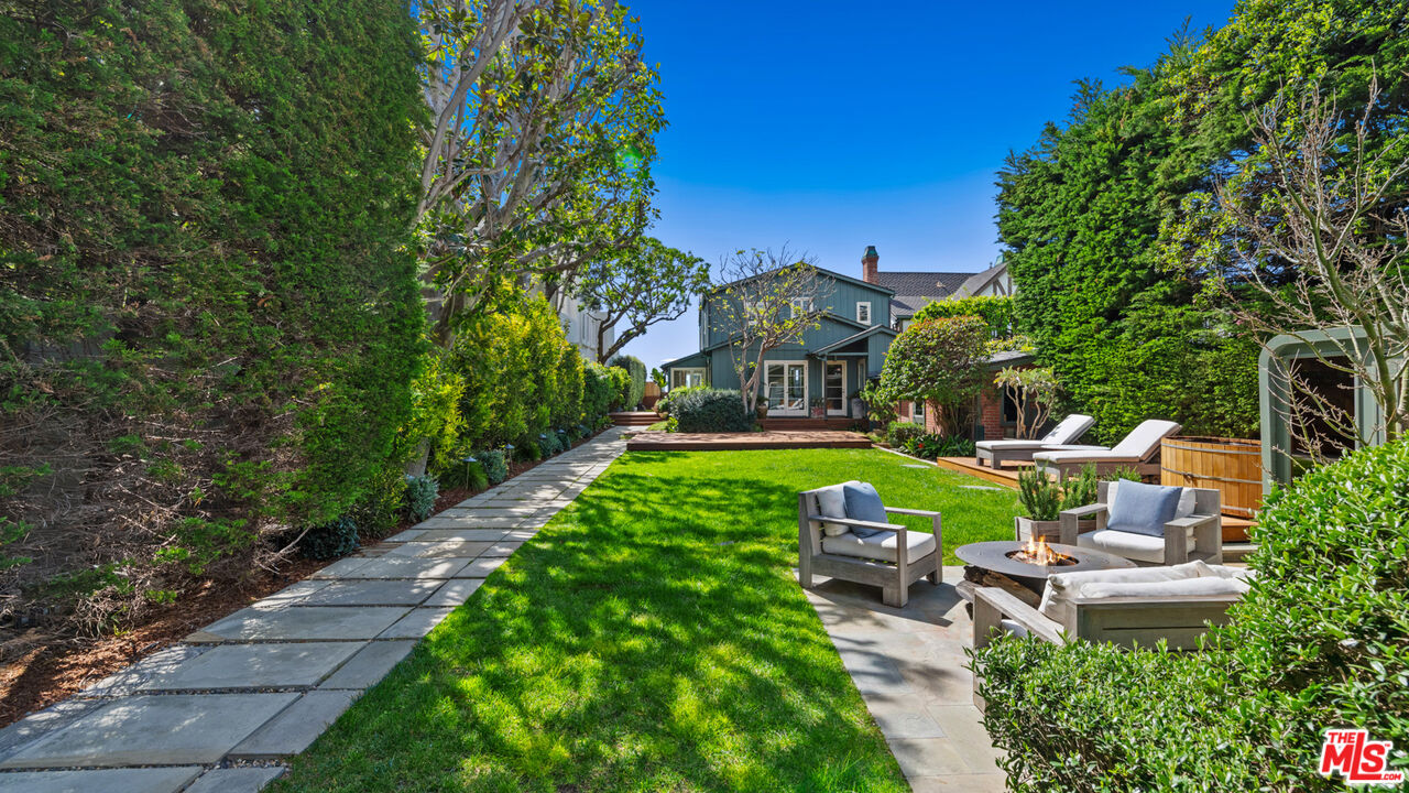 23736 Malibu Colony Rd