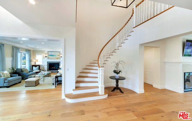 Pacific Palisades, CA, 90272
