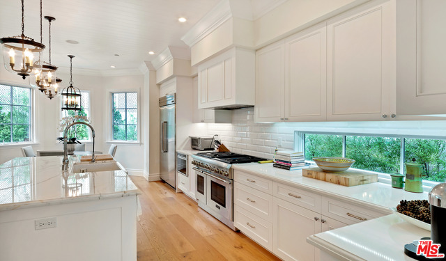 Pacific Palisades, CA, 90272