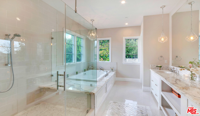 Pacific Palisades, CA, 90272
