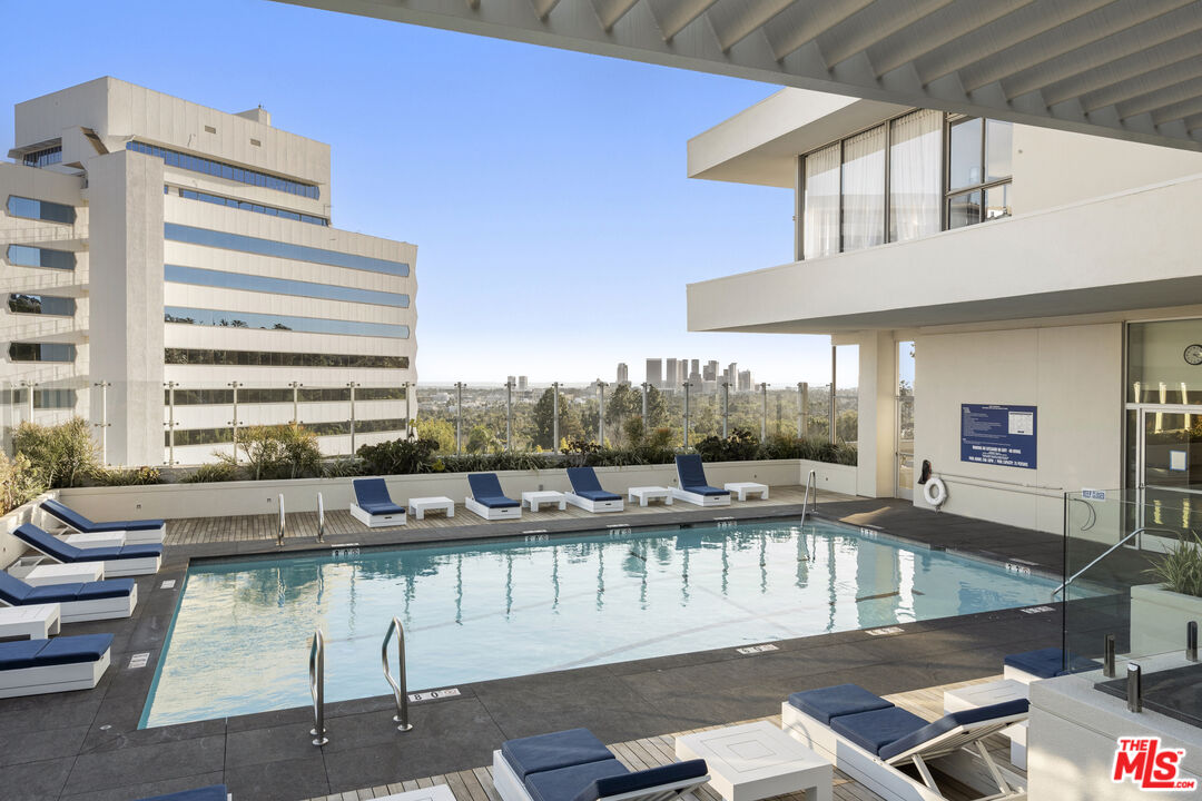 9255 Doheny Rd Unit: 1103