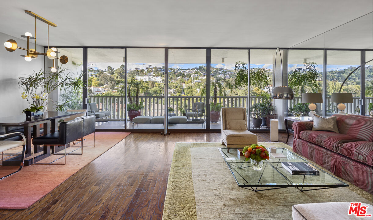 9255 Doheny Rd Unit: 1103