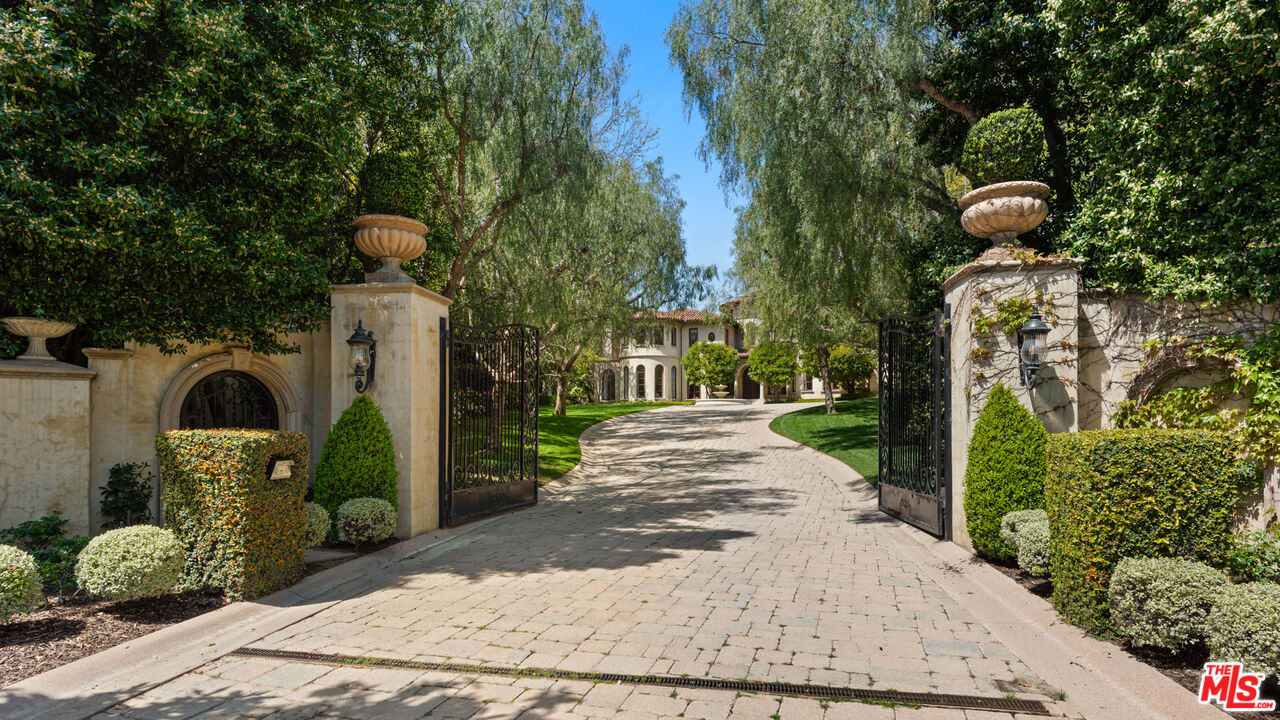 Beverly Hills, CA, 90210