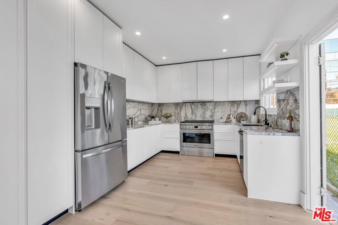 133 S Linden Dr