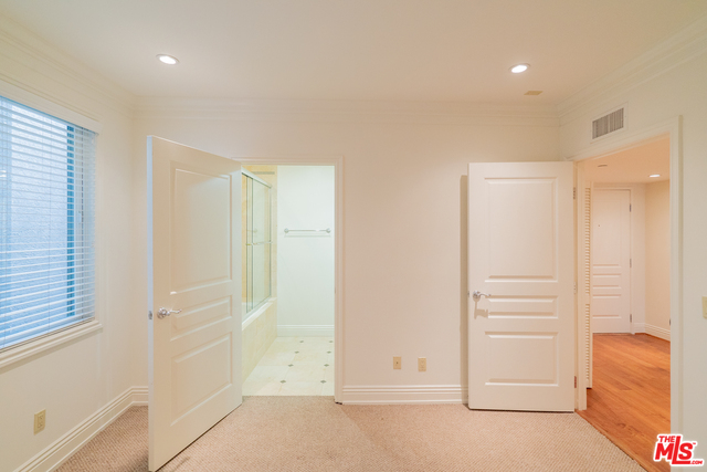 11749 Goshen Ave Unit: 401