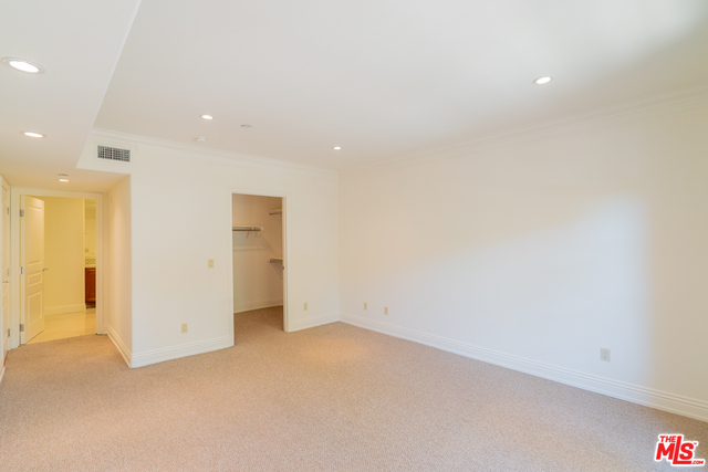 11749 Goshen Ave Unit: 401