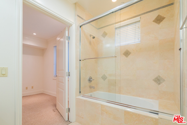 11749 Goshen Ave Unit: 401