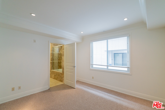 11749 Goshen Ave Unit: 401