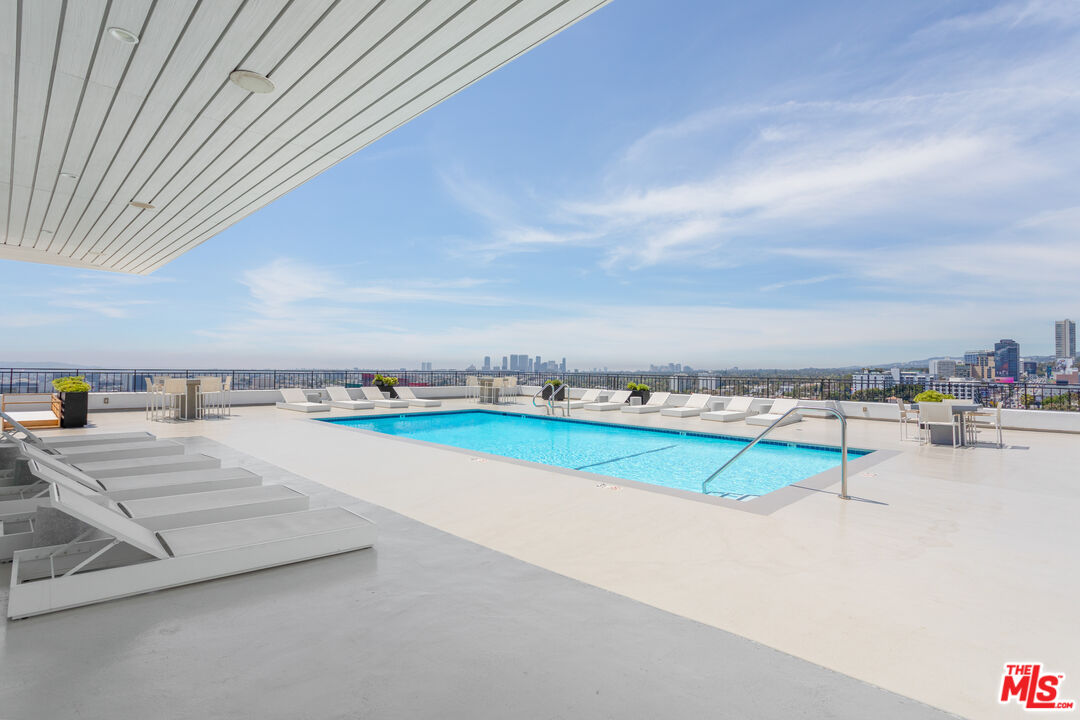 1100 Alta Loma Rd Unit: 603