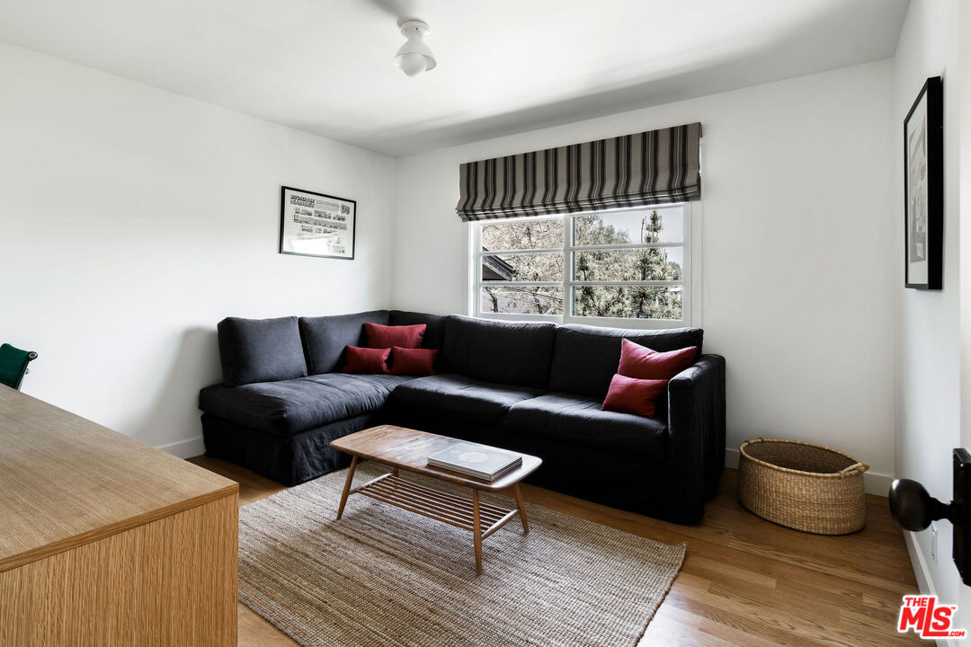 4666 Nob Hill Dr
