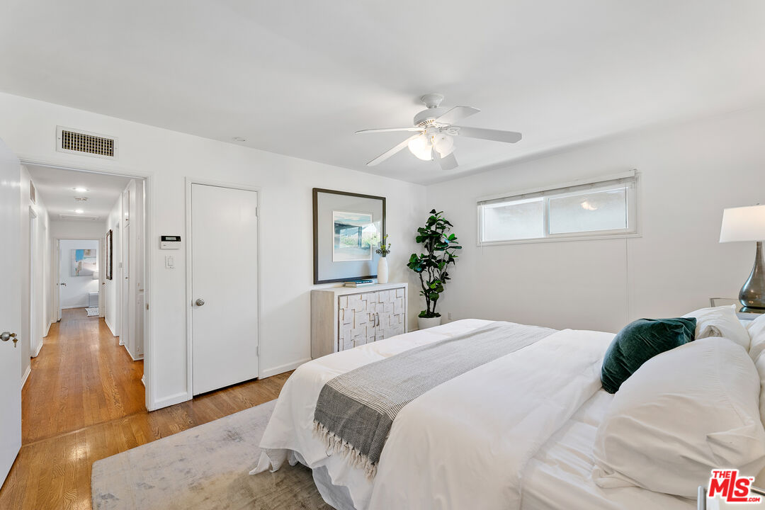 Van Nuys, CA, 91401