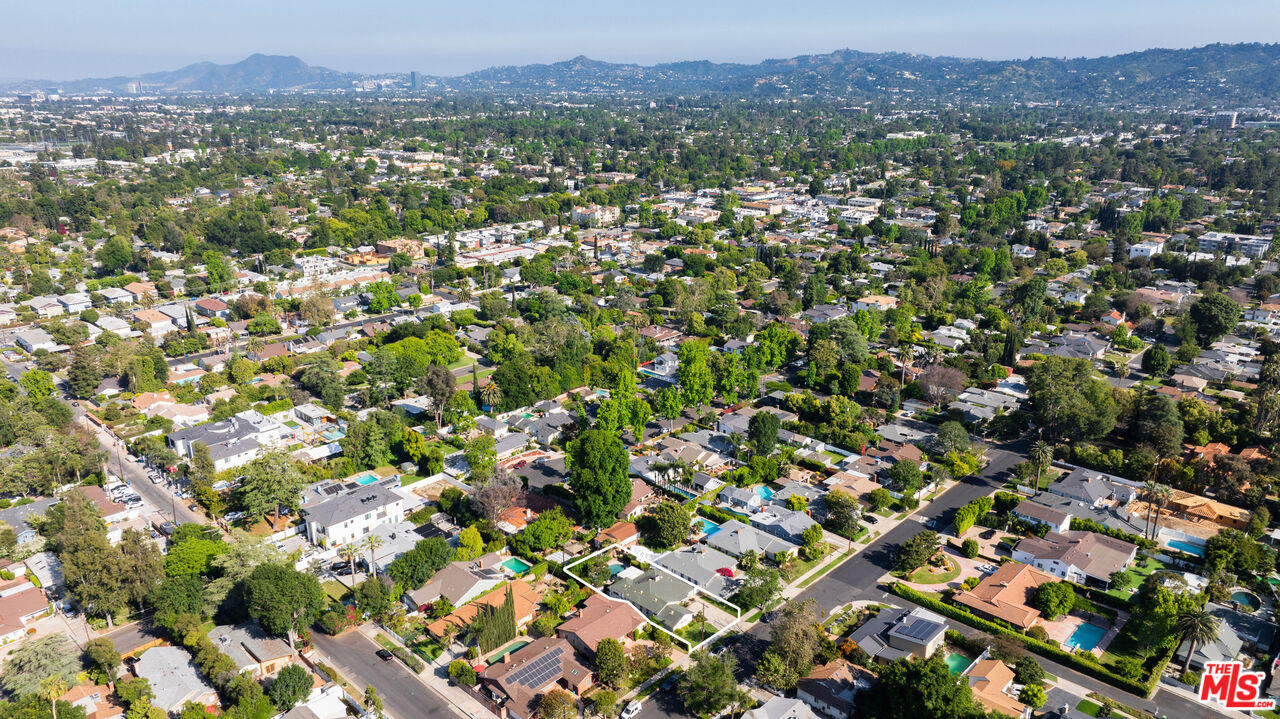 Van Nuys, CA, 91401
