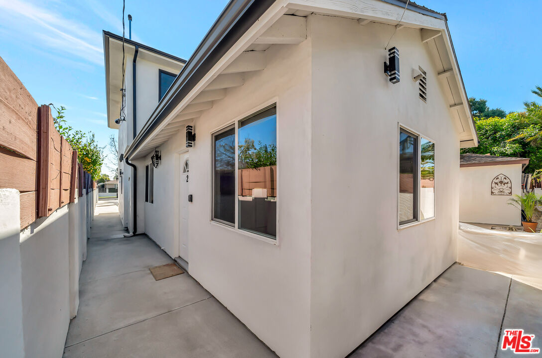 5843 Vanalden