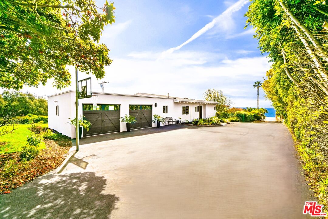 Malibu, CA, 90265