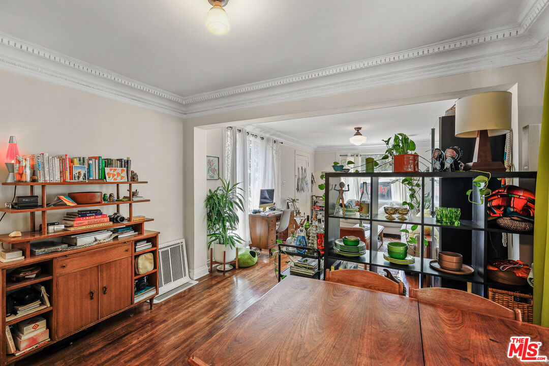 3043 BERKELEY AVE