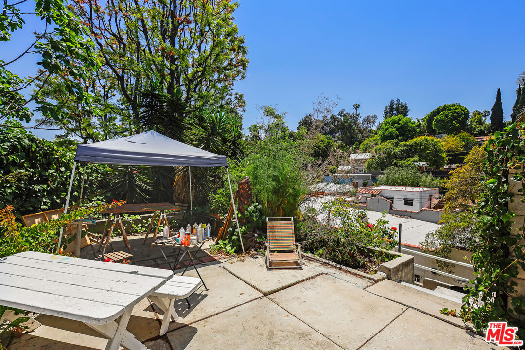 3043 BERKELEY AVE