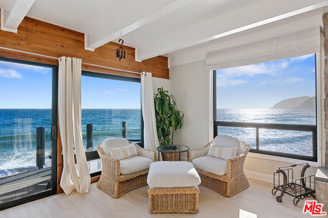 Malibu, CA, 90265