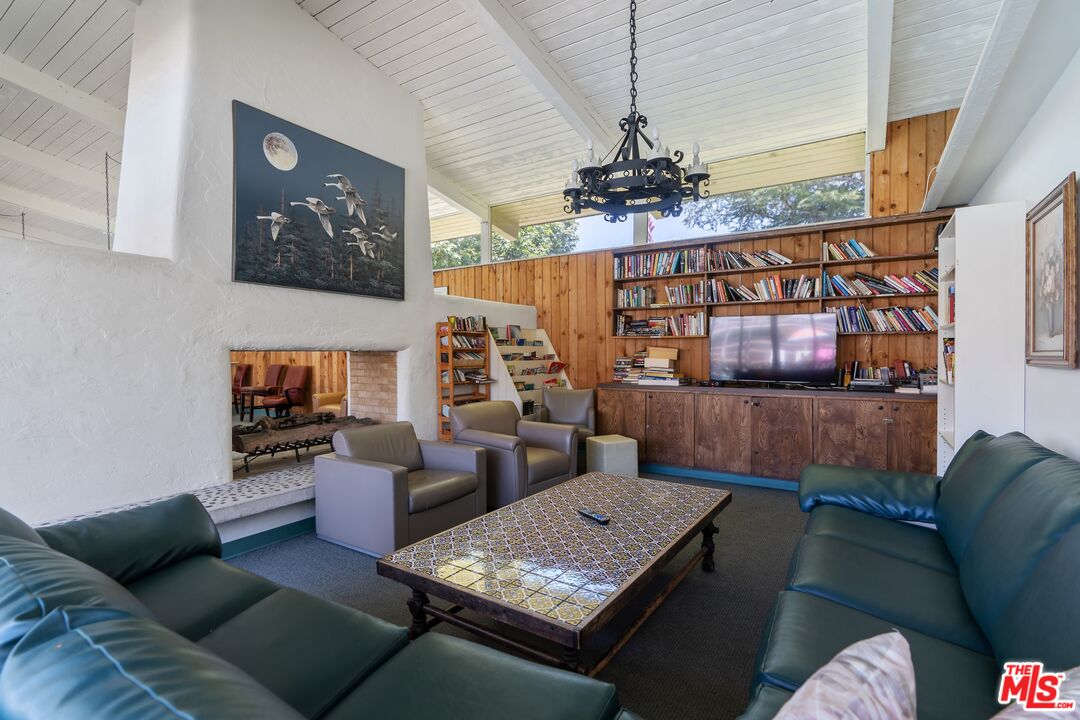 30473 Mulholland Hwy Unit: #86