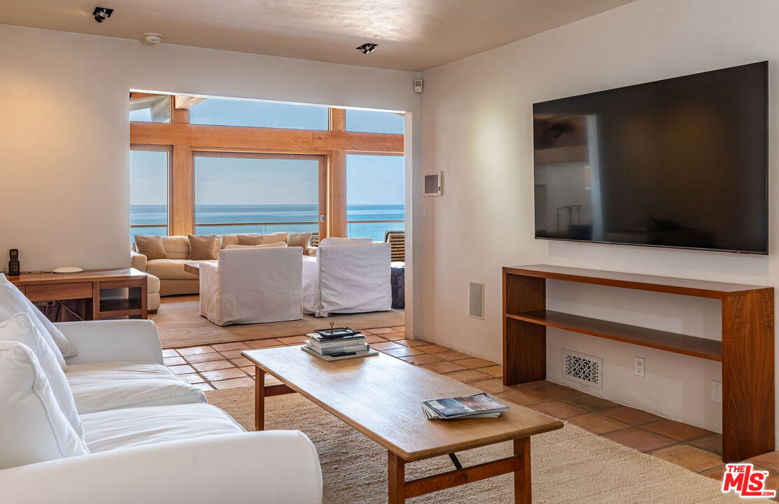 Malibu, CA, 90265