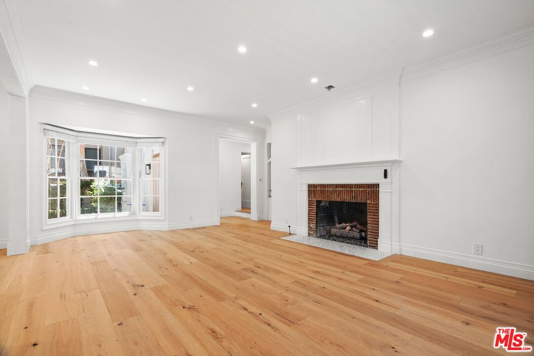 133 S Linden