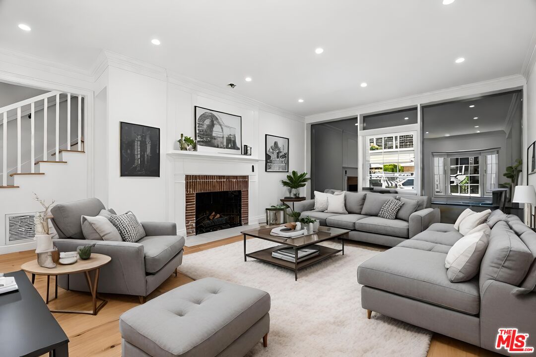 133 S Linden
